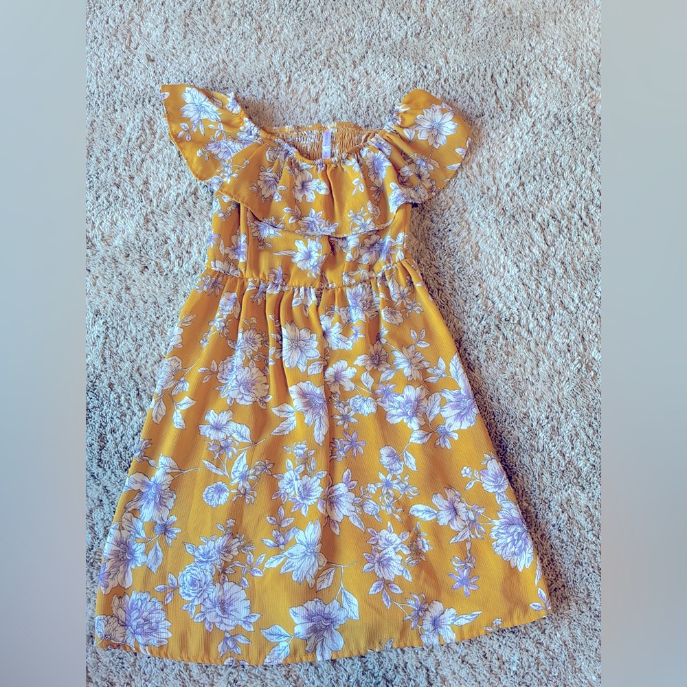 Yellow dress